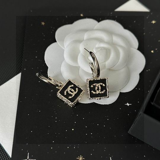 Chanel earring 12lyh240