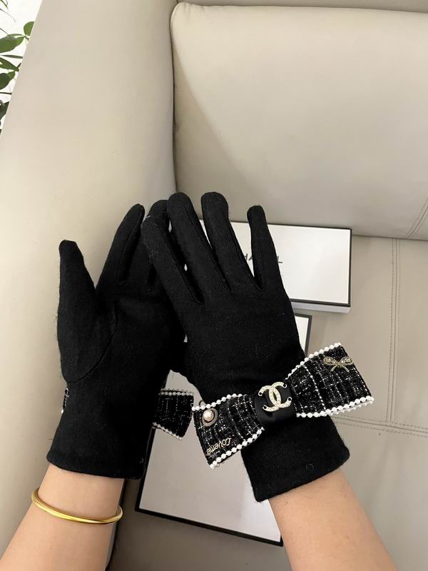 Chanel gloves 013012