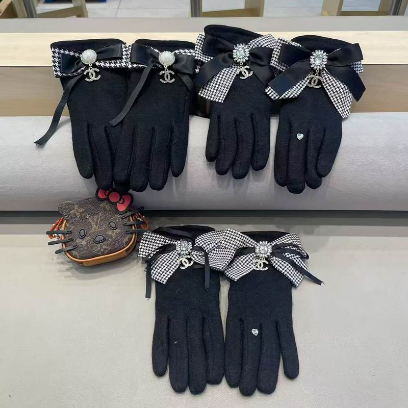 Chanel Gloves M L 111120