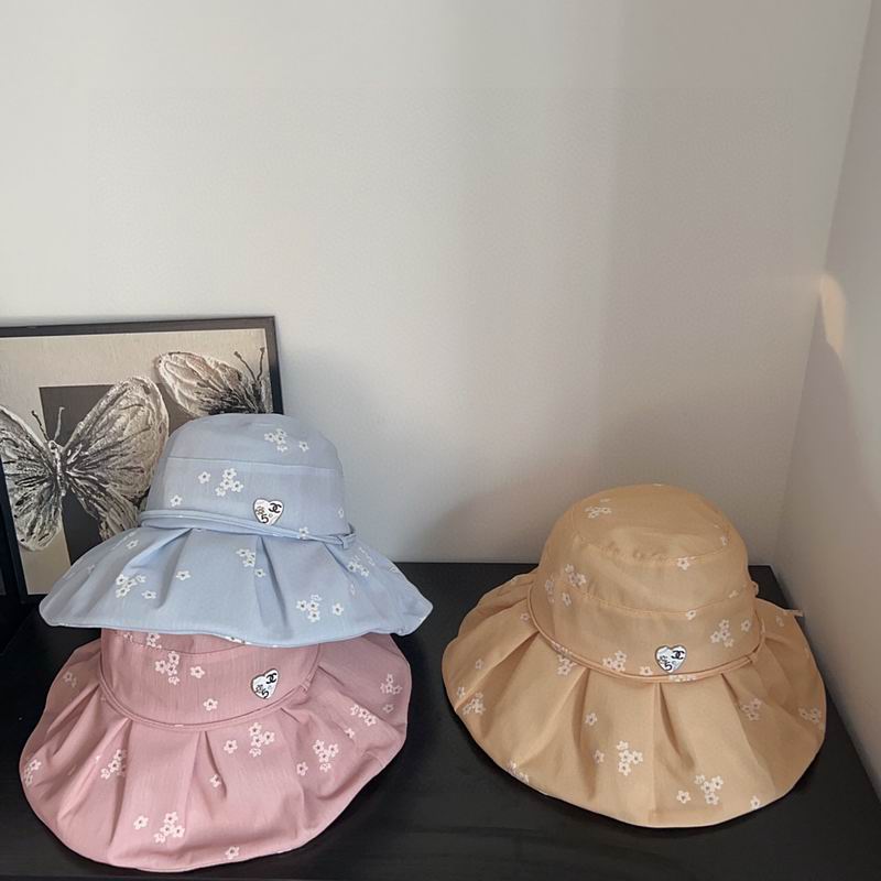 Chanel hat 071604