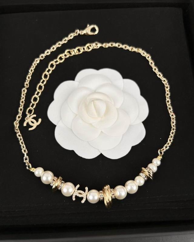 Chanel necklace 05yxh79