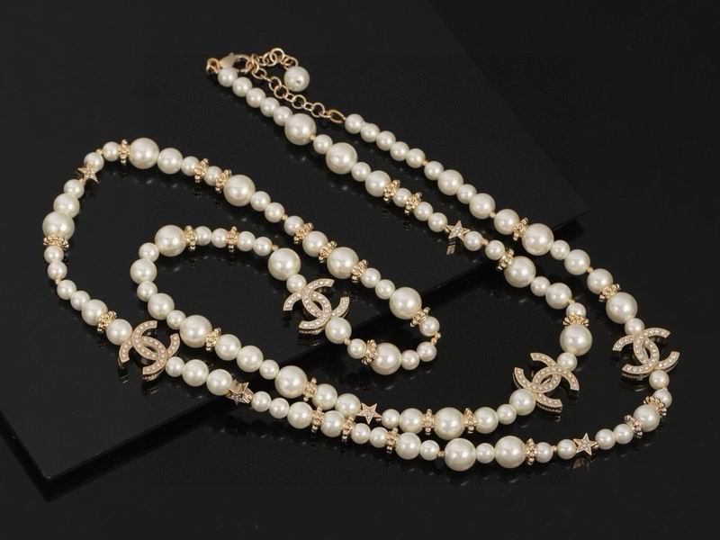 Chanel necklace 05yxh95