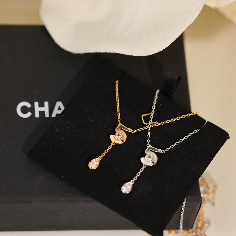 Chanel necklace 05yxh96