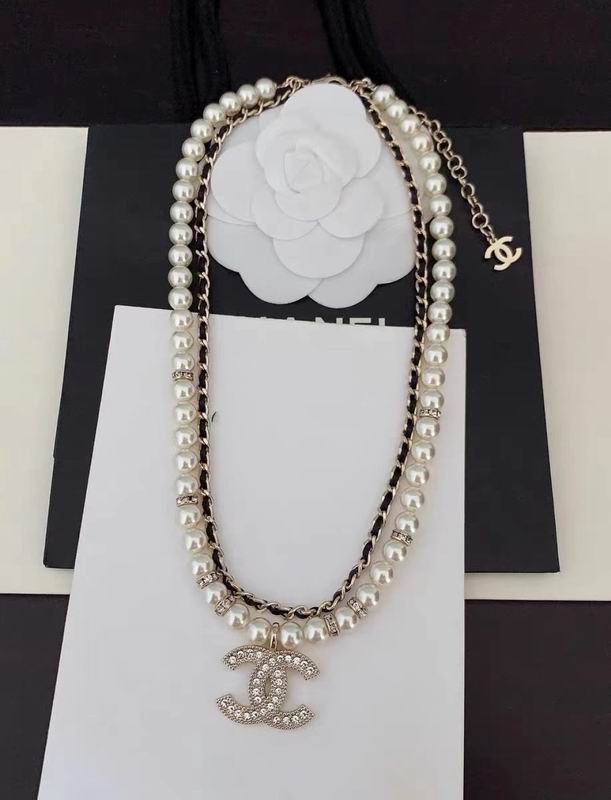 Chanel necklace 06yxh23