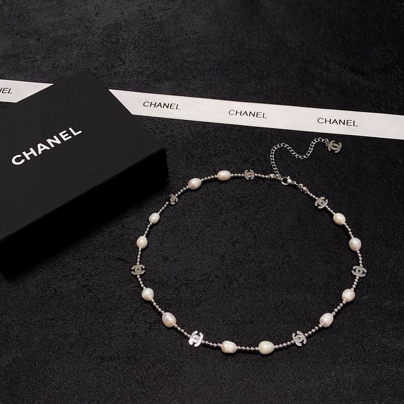 Chanel necklace 07yxh40
