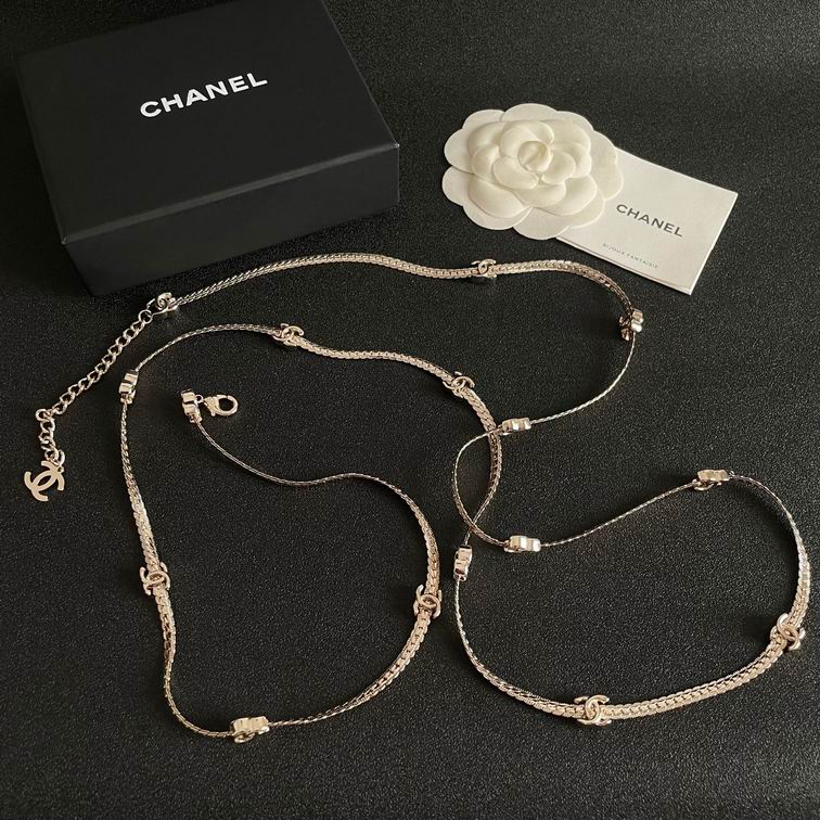 Chanel necklace 12lyh22