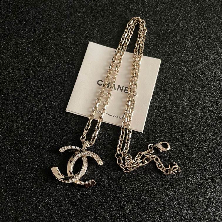 Chanel necklace 12lyh25
