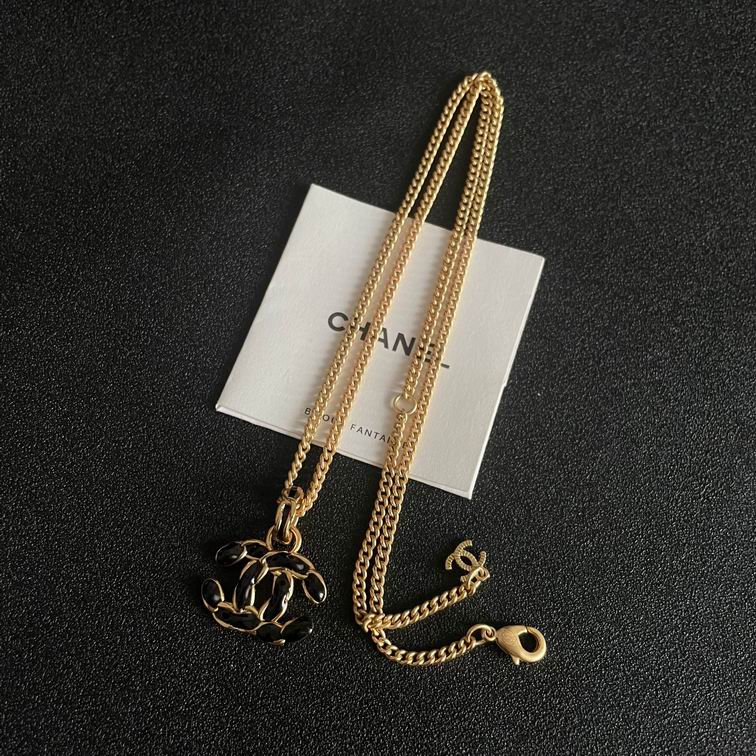 Chanel necklace 12lyh45