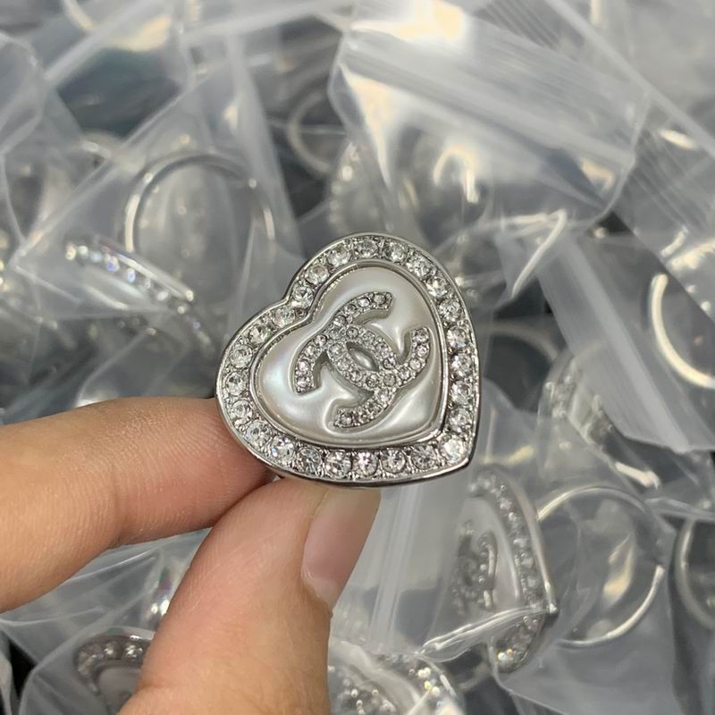 Chanel ring 1lyx15