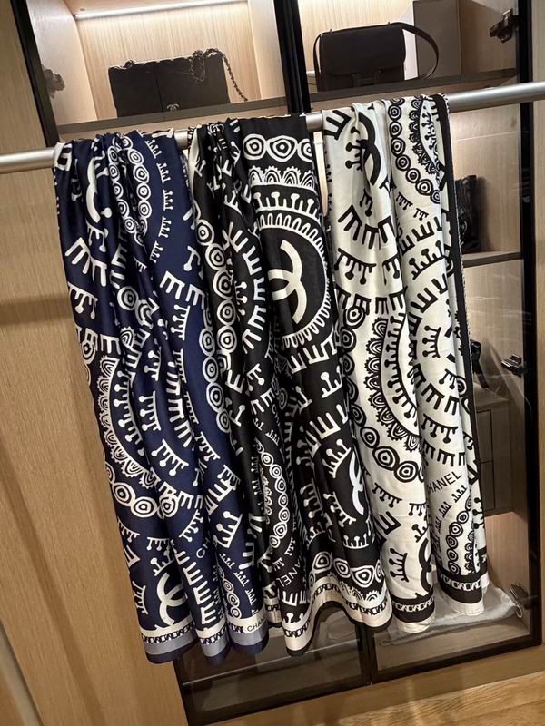 Chanel scarf 90-180cm E050924
