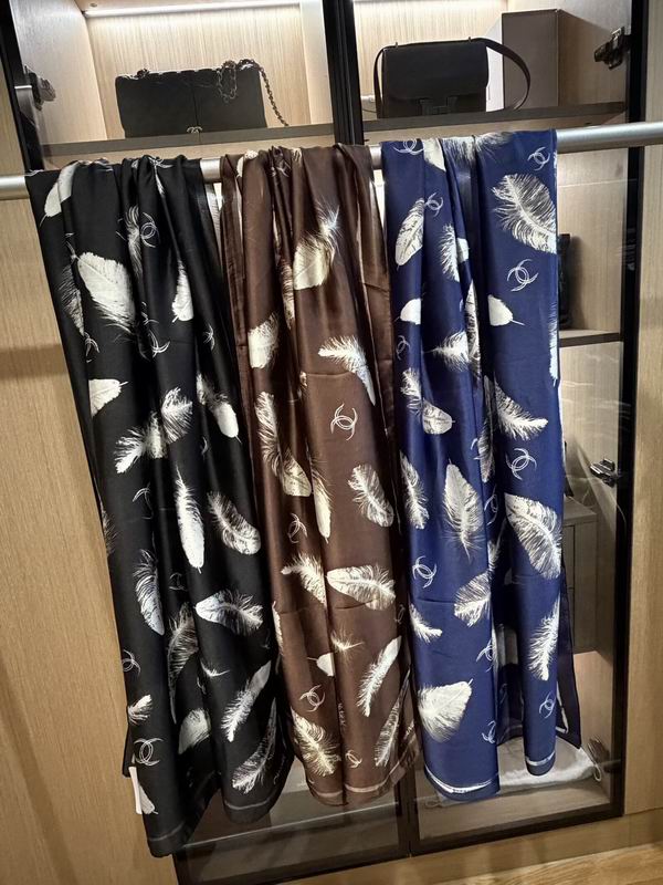 Chanel scarf 90-180cm E050925