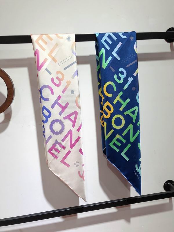 Chanel silk scarf 90X90cm E11