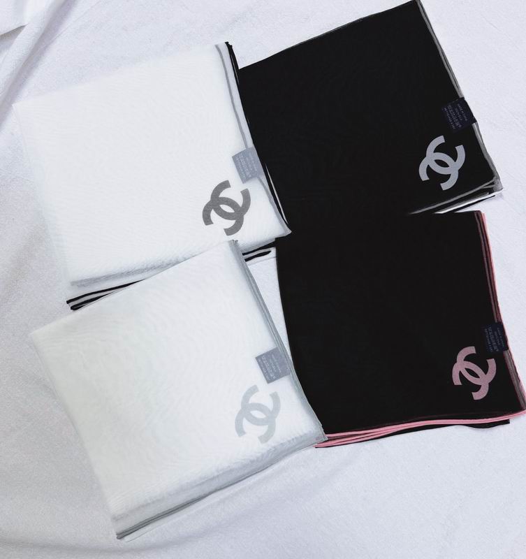 Chanel silk scarf 90X90cm E052504