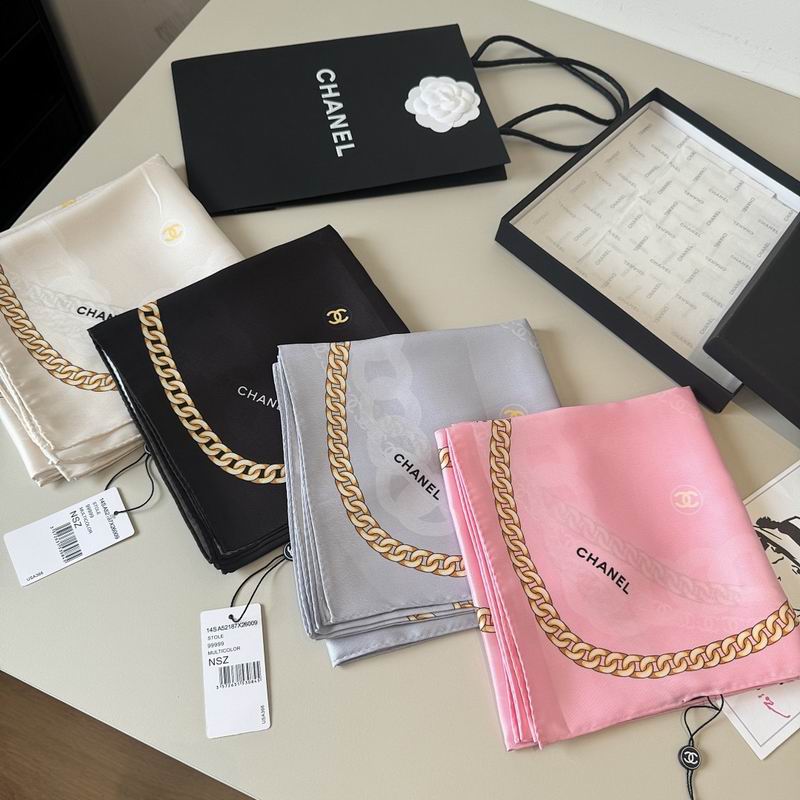 Chanel silk scarf hm33