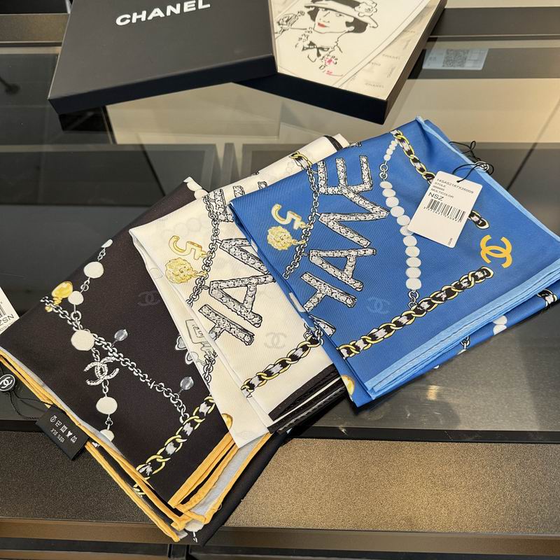 Chanel silk scarf hm12