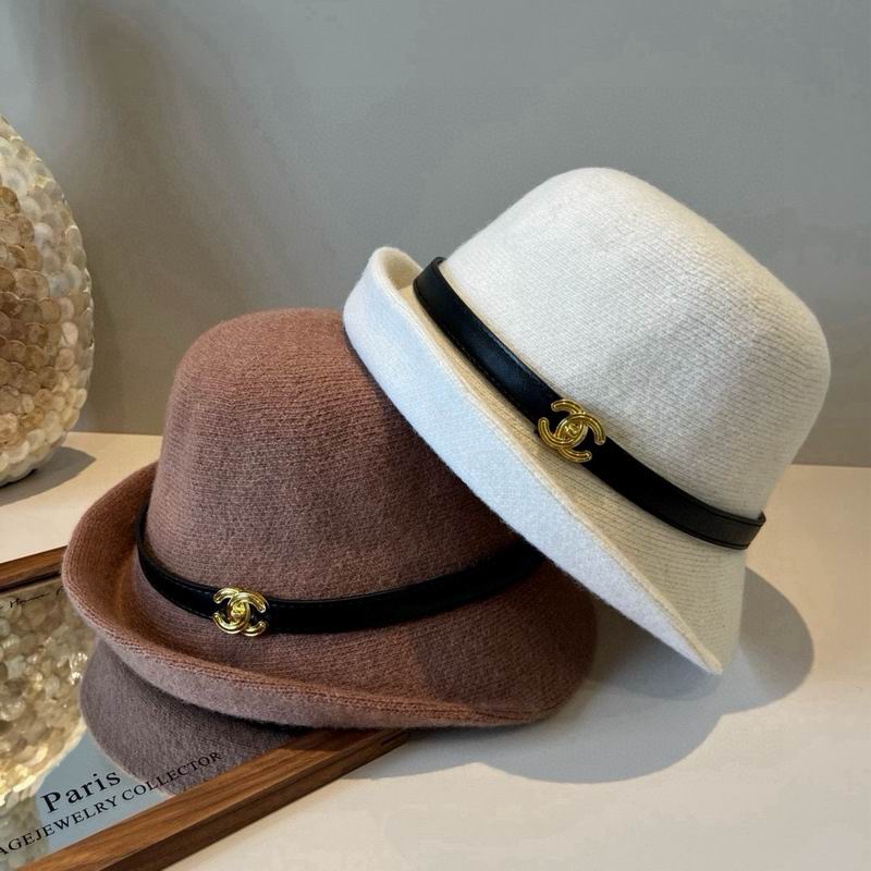 Chanel top hat 090815