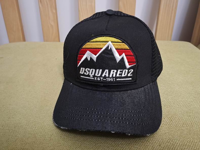 DSQ Cap y 14