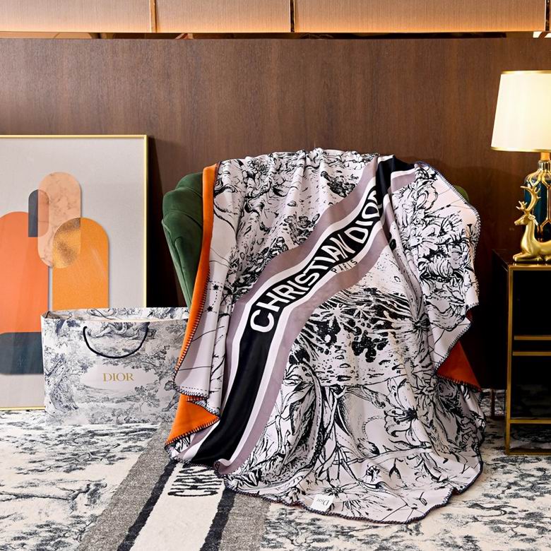Dior 1.5x1.5m 1.5x2m 2x2.3m 06
