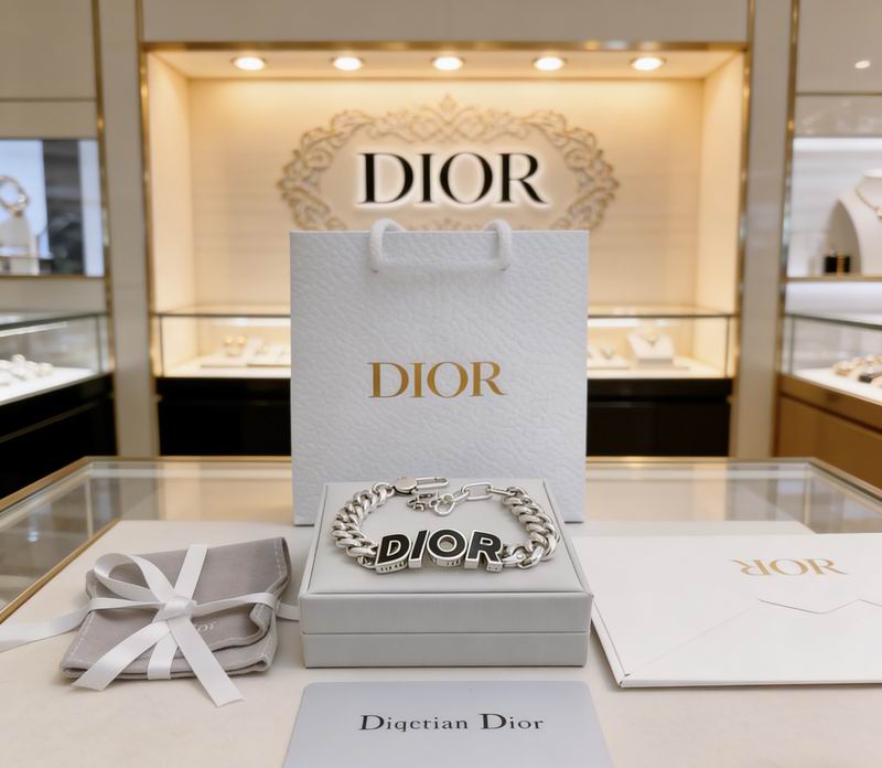 Dior Bracelet 03yxs117