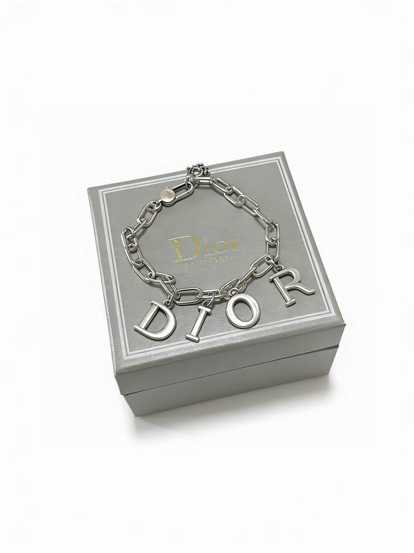 Dior Bracelet 03yxs92
