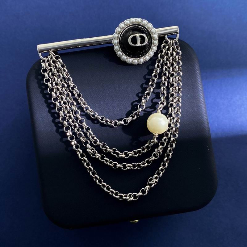 Dior Brooch 05lyr59