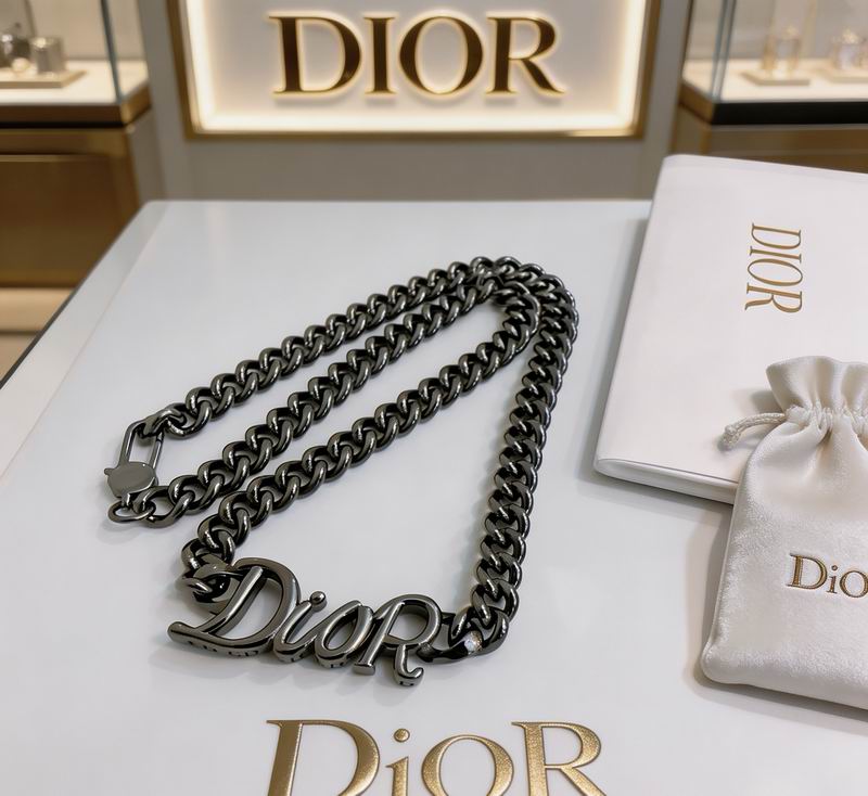 Dior Necklace 02yxs63