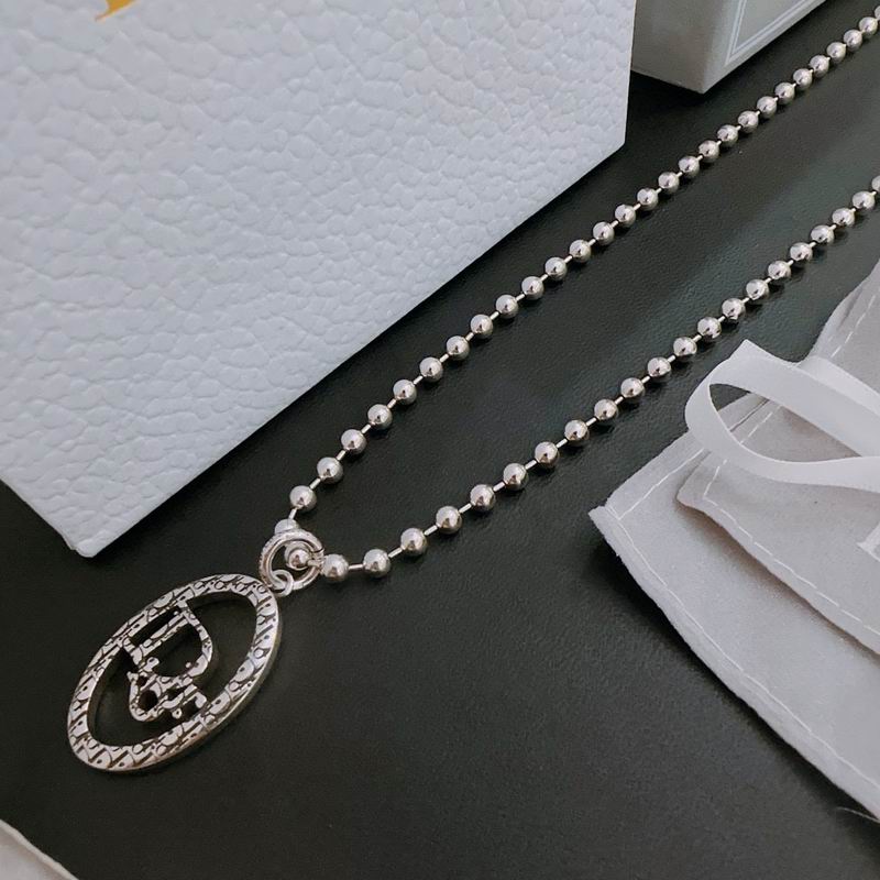 Dior Necklace 03lyh157
