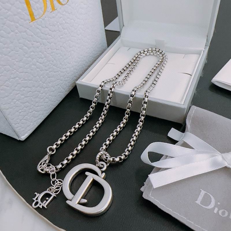 Dior Necklace 03lyh210