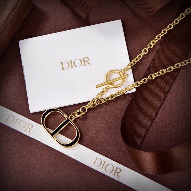 Dior Necklace 03yxs103