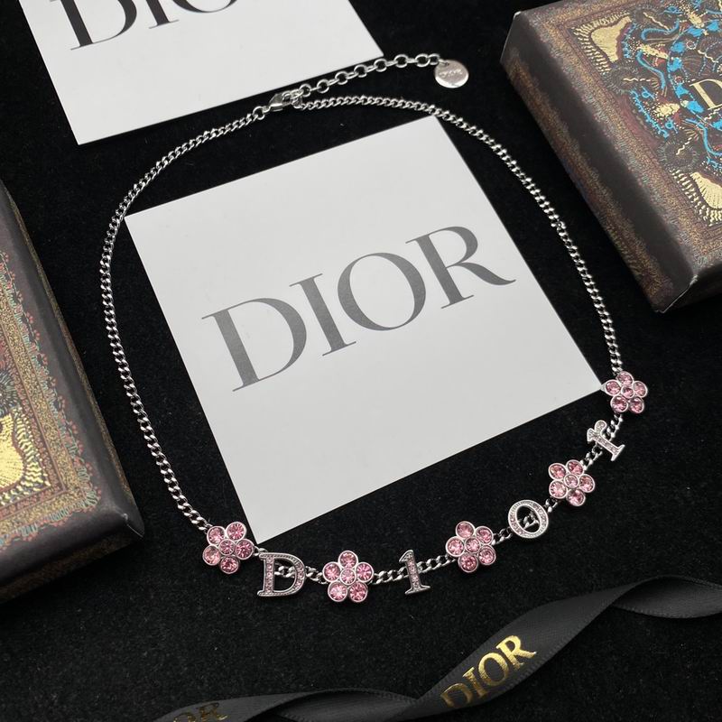 Dior Necklace 03yxs128