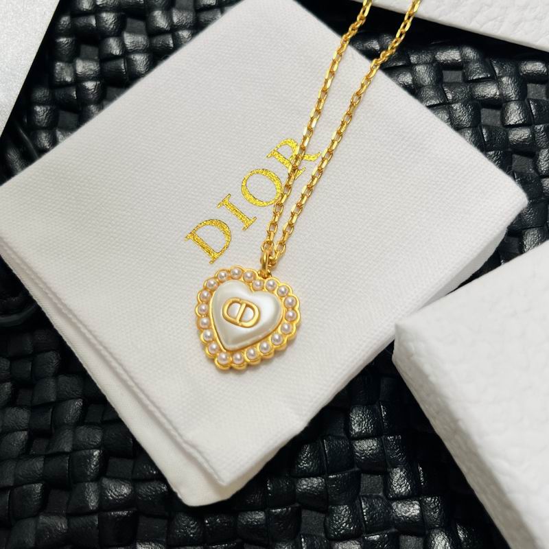 Dior Necklace 03yxs73