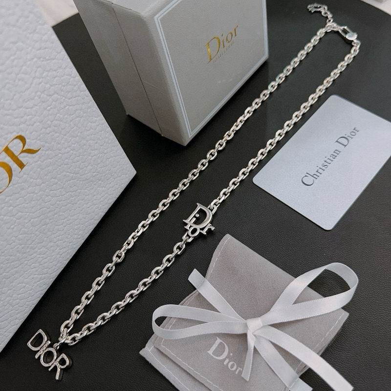 Dior Necklace 10yxx79