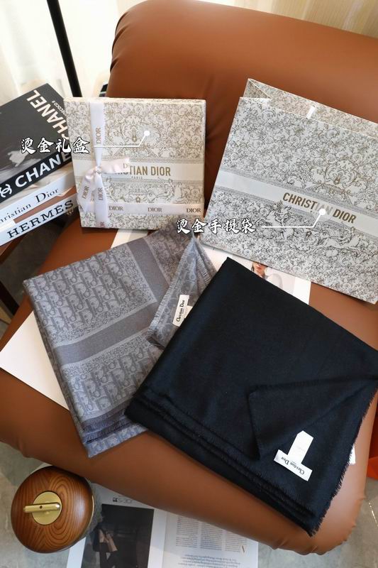 Dior Scarf E02