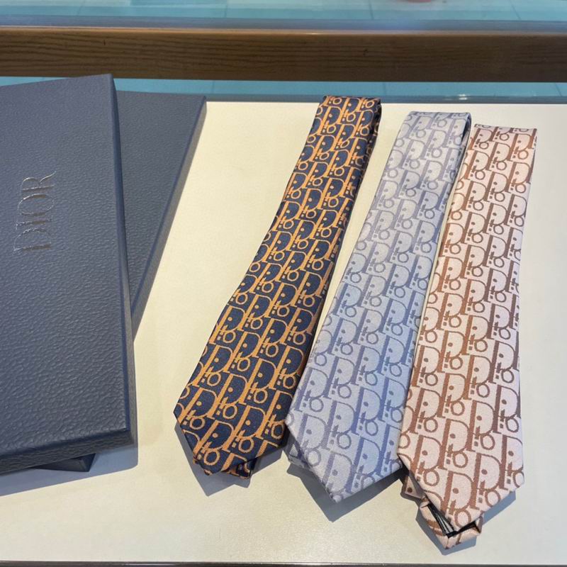 Dior Tie hm13