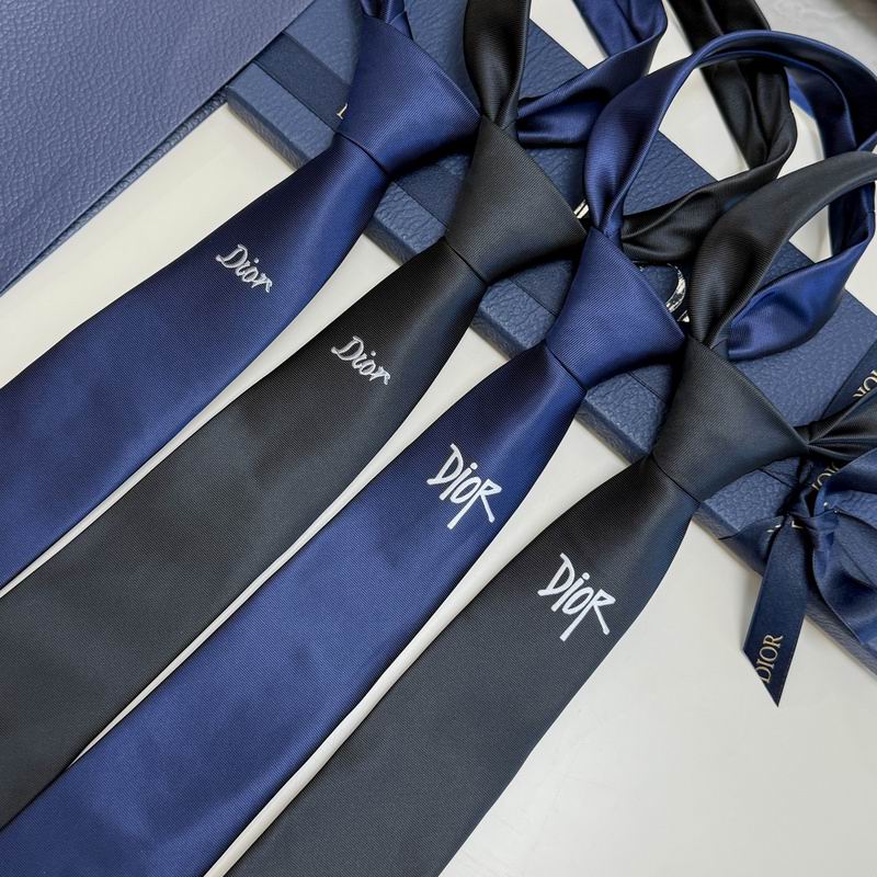 Dior Tie hm28