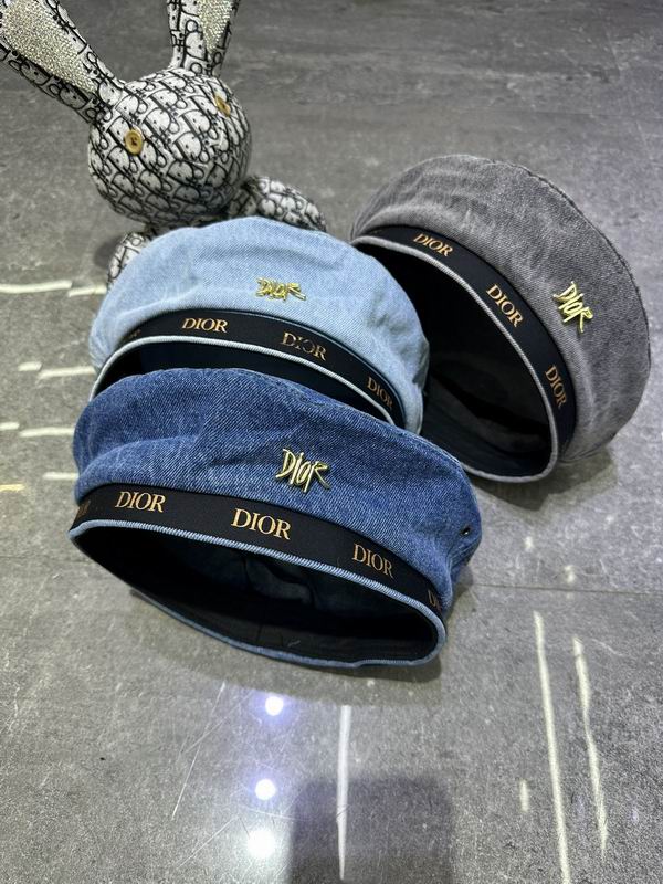 Dior beret dx37