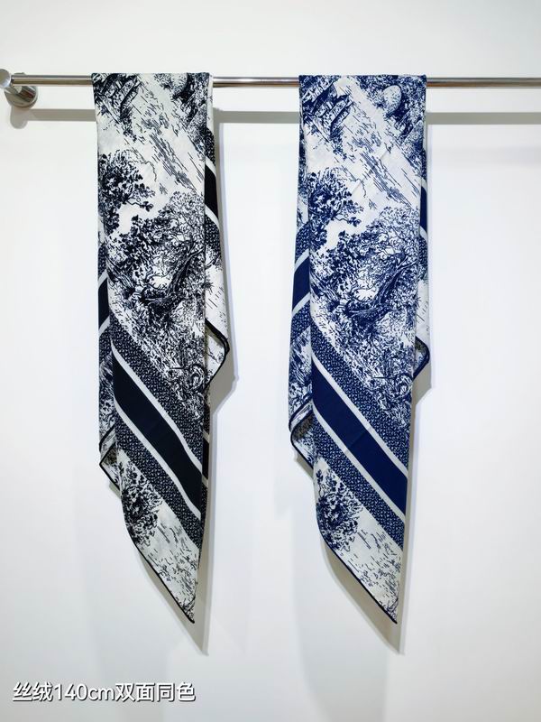 Dior scarf 140X140cm 70%羊绒 30%真丝 E090605