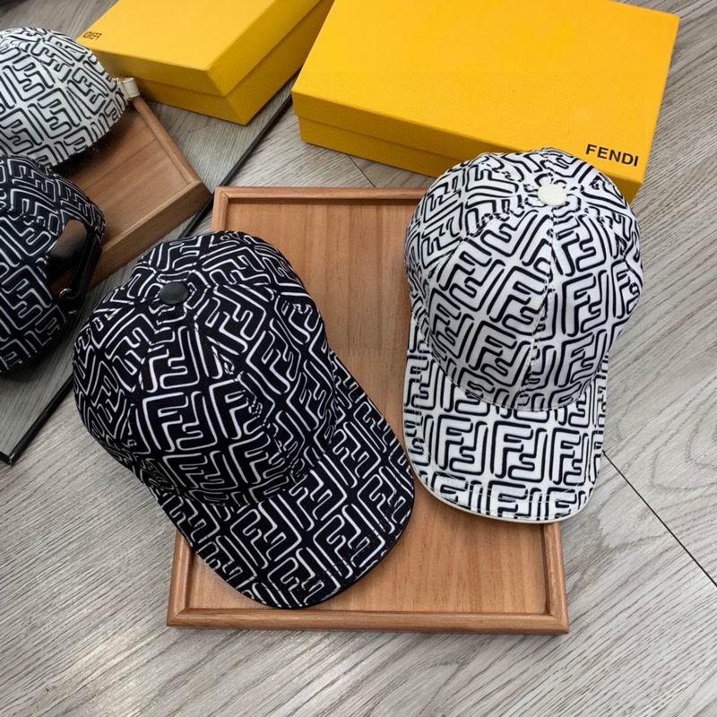 Fendi cap dx103