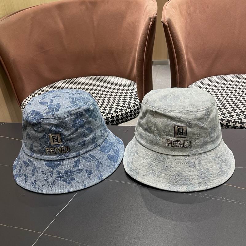Fendi hat 012402