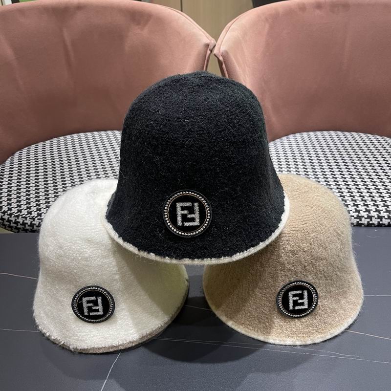 Fendi hat 011501