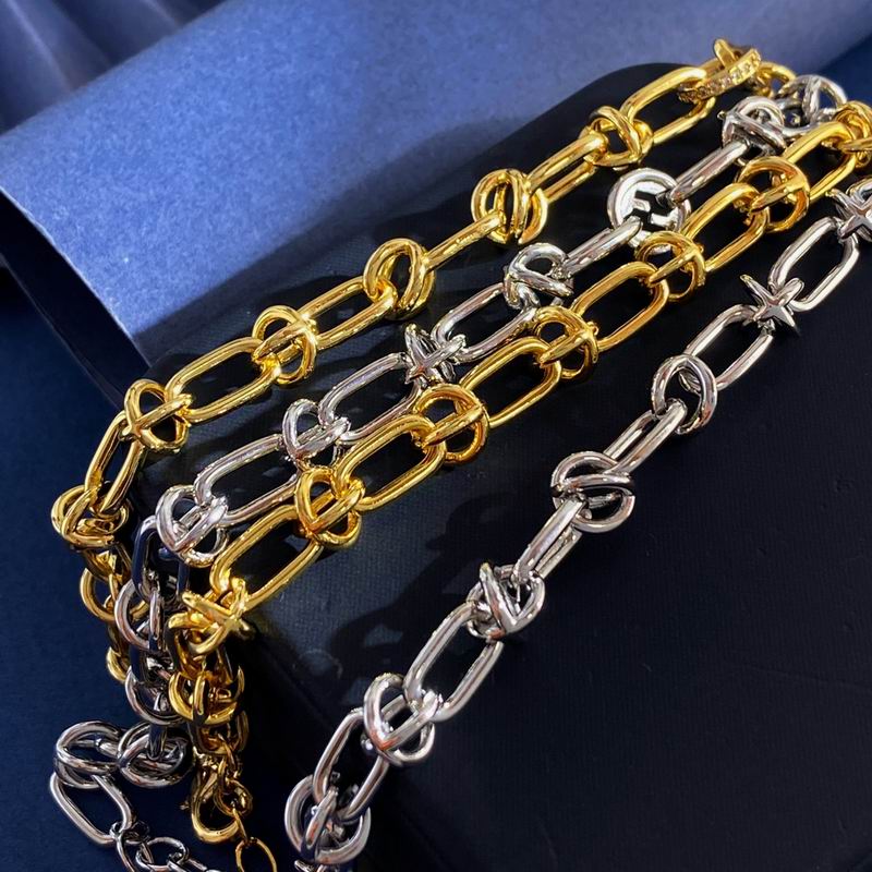 Fendi necklace 11yxx01