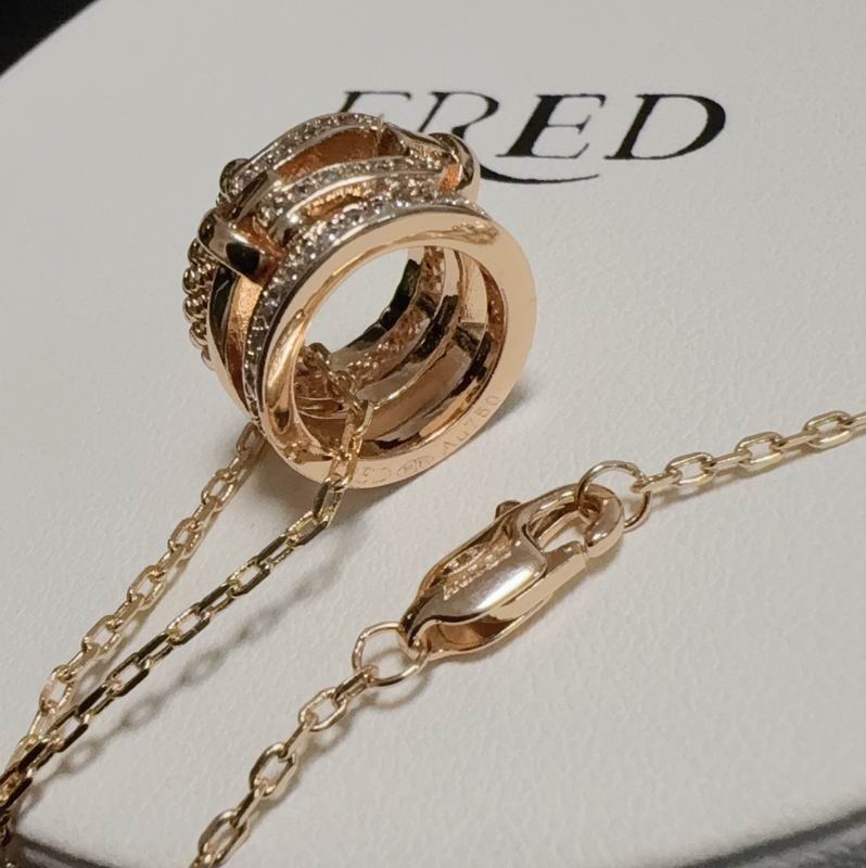 Fred Necklace 05yxs02