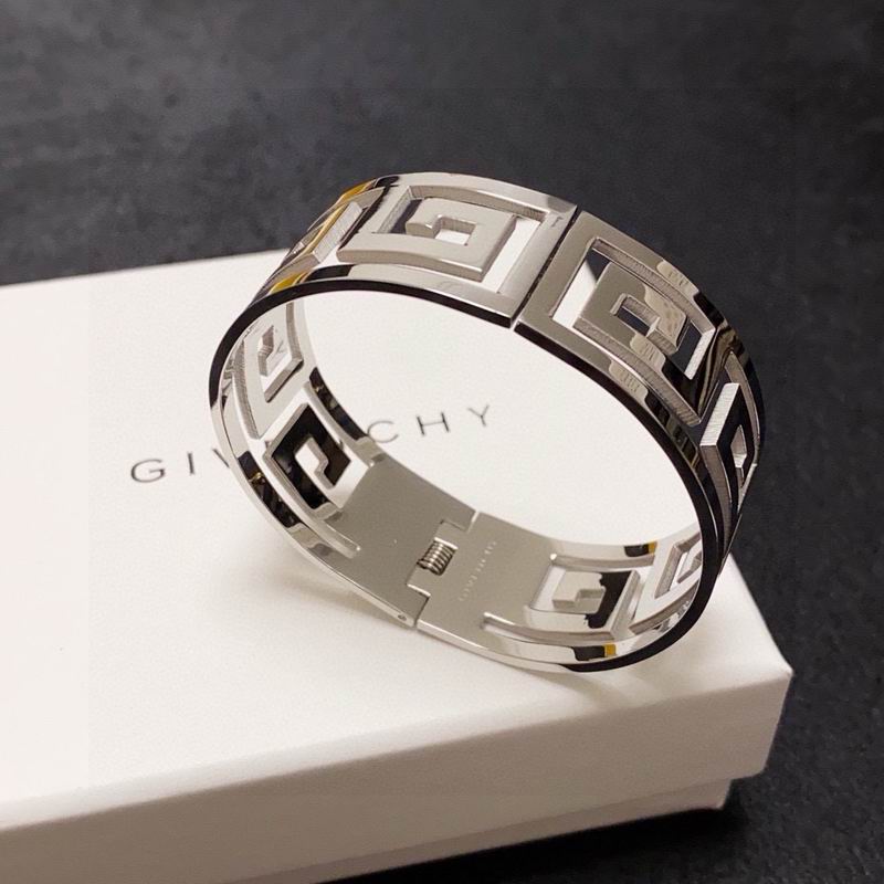 Givenchy bracelet 04yxs05