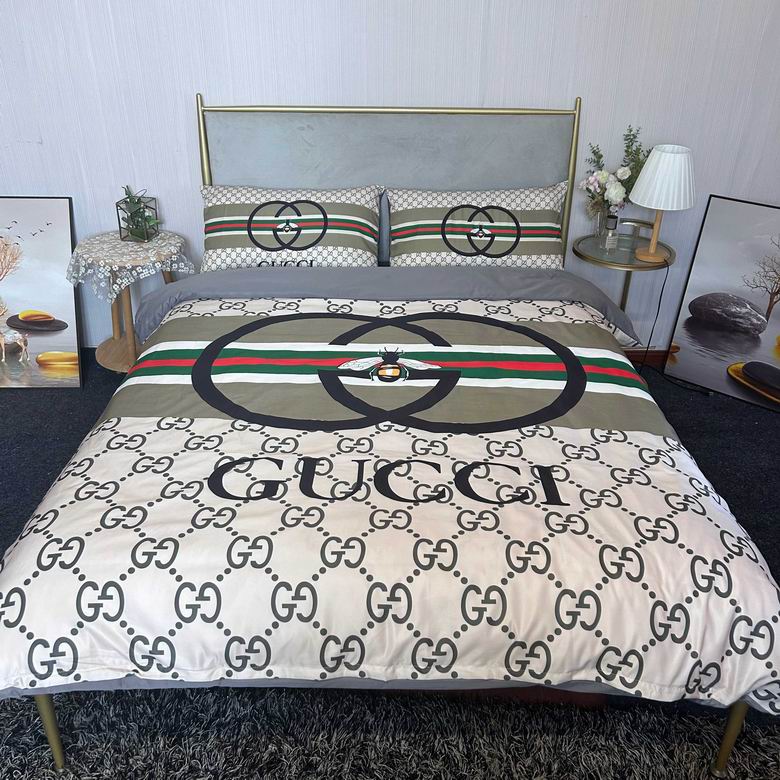 Gucci 2.0x2.3m 21