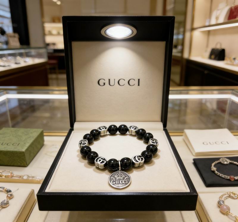 Gucci Bracelet  02yxs07