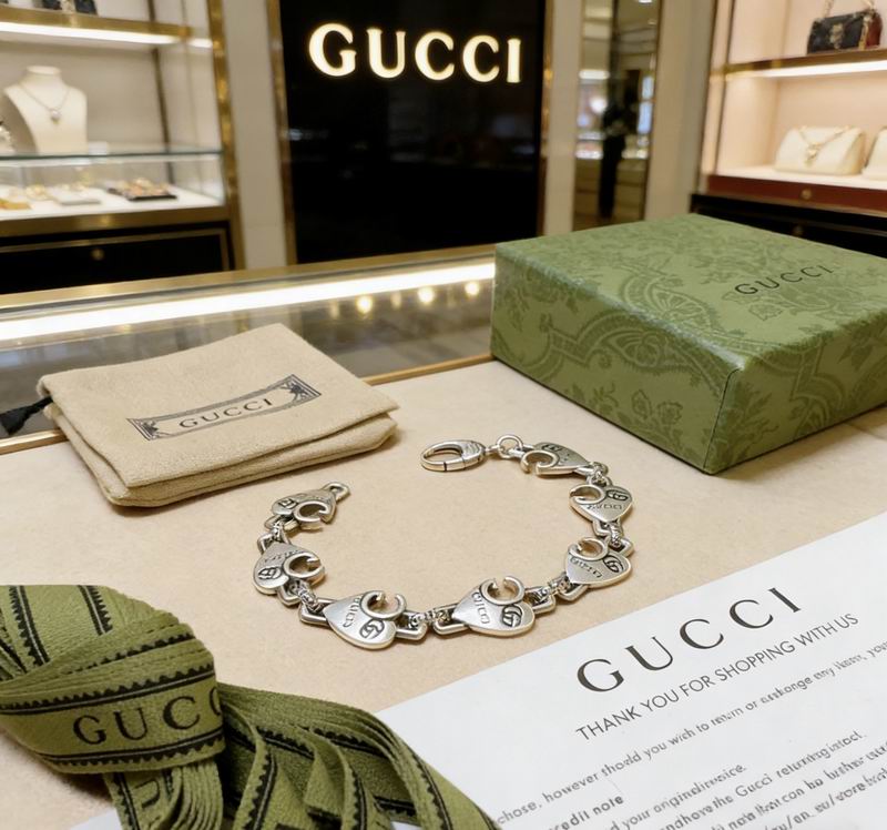 Gucci Bracelet 02yxs22