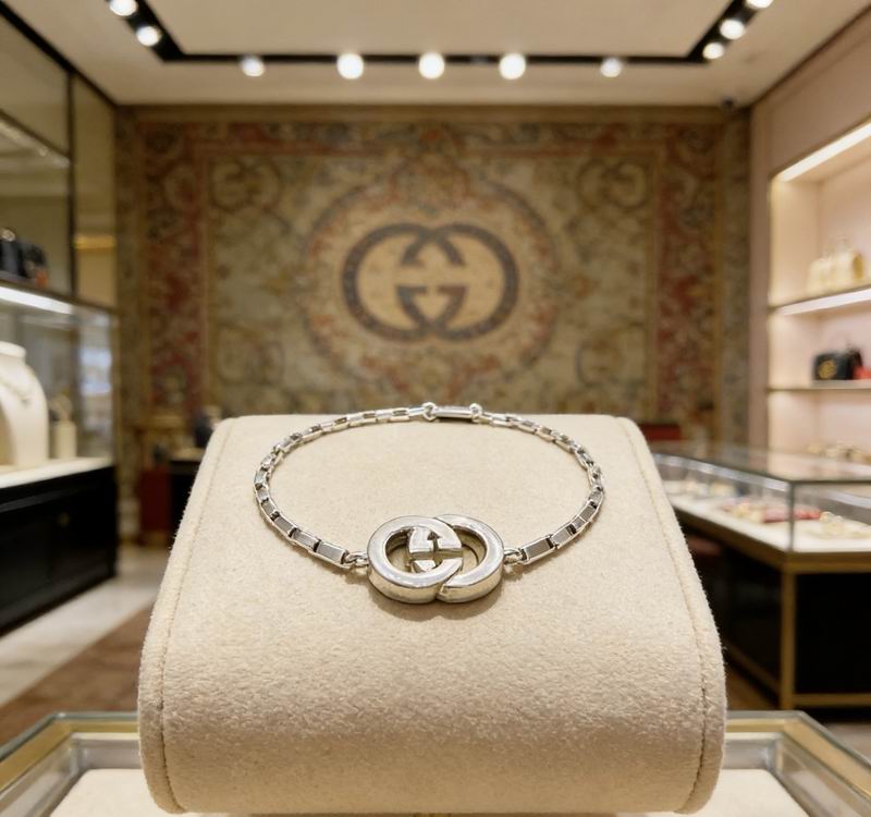 Gucci Bracelet 02yxs57