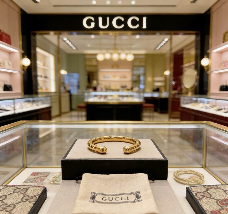 Gucci Bracelet 03yxs121