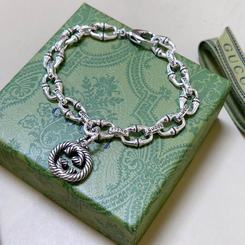 Gucci Bracelet 10yxx12