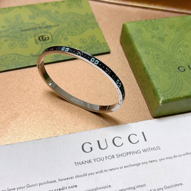 Gucci Bracelet 10yxx16